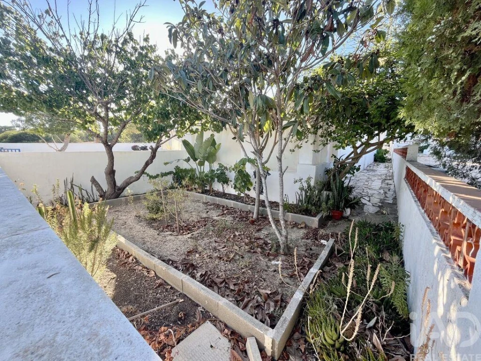 Moradia T5 para Venda em Lagos (São Sebastião e Santa Maria) Foto 12