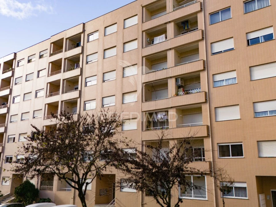 Apartamento T3 para Venda em Nogueira, Fraião e Lamaçães Foto 2