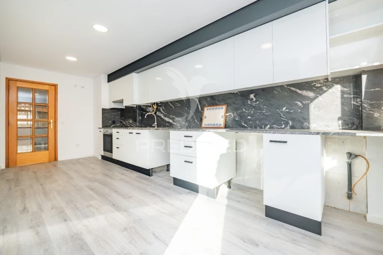 Apartamento T3 para Venda em Nogueira, Fraião e Lamaçães Foto 4