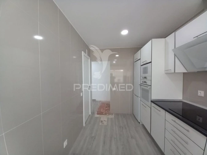 Apartamento T2 para Venda em Ericeira Foto 2