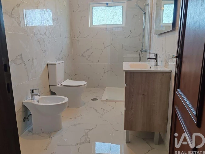 Moradia T4 para Venda em Pardilho Foto 10