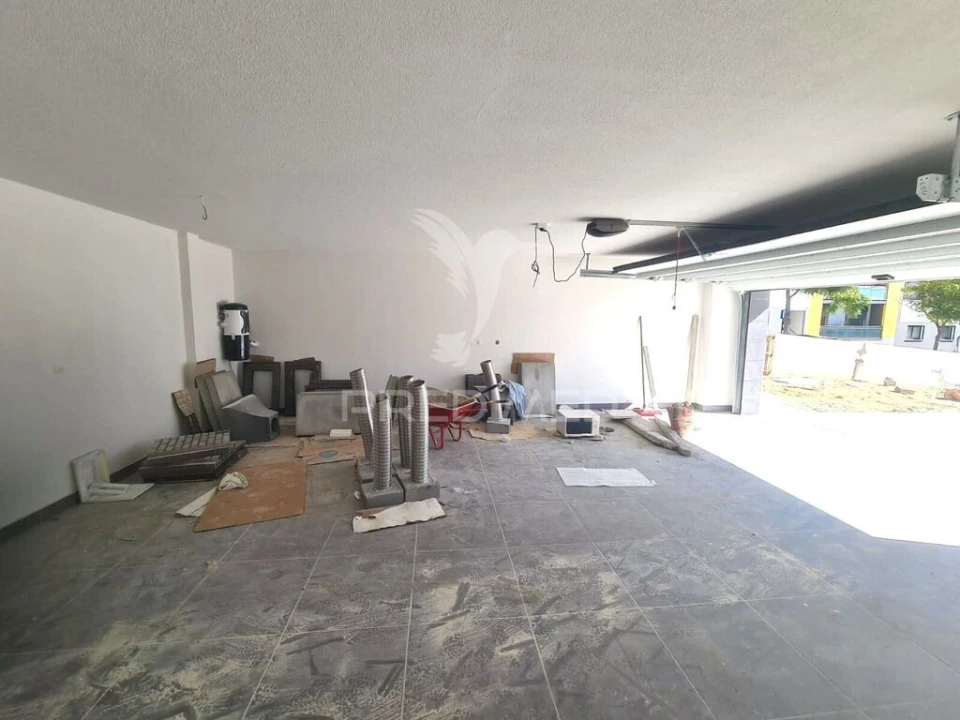 Moradia T4 para Venda em Corroios Foto 5