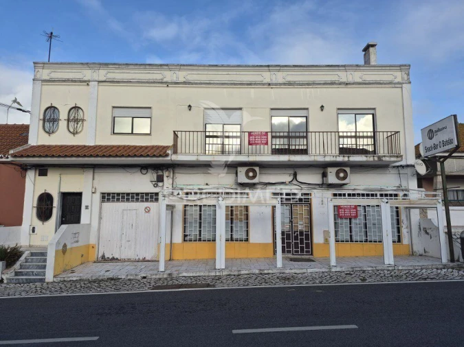Loja para Venda em Gaio-Rosário e Sarilhos Pequenos Foto 12