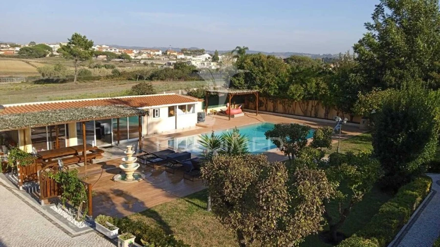 Quinta T3 para Venda em Santa Maria e São Miguel, São Martinho, São Pedro Penaferrim Foto 5