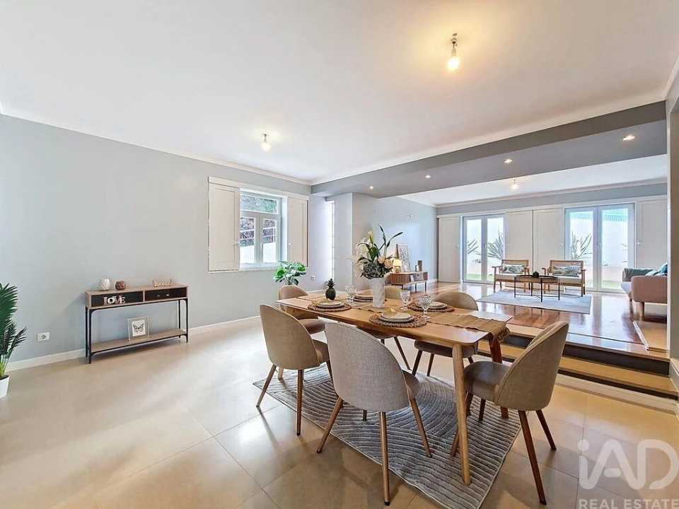 Moradia T4 para Venda em Venda do Pinheiro e Santo Estêvão das Galés Foto 10