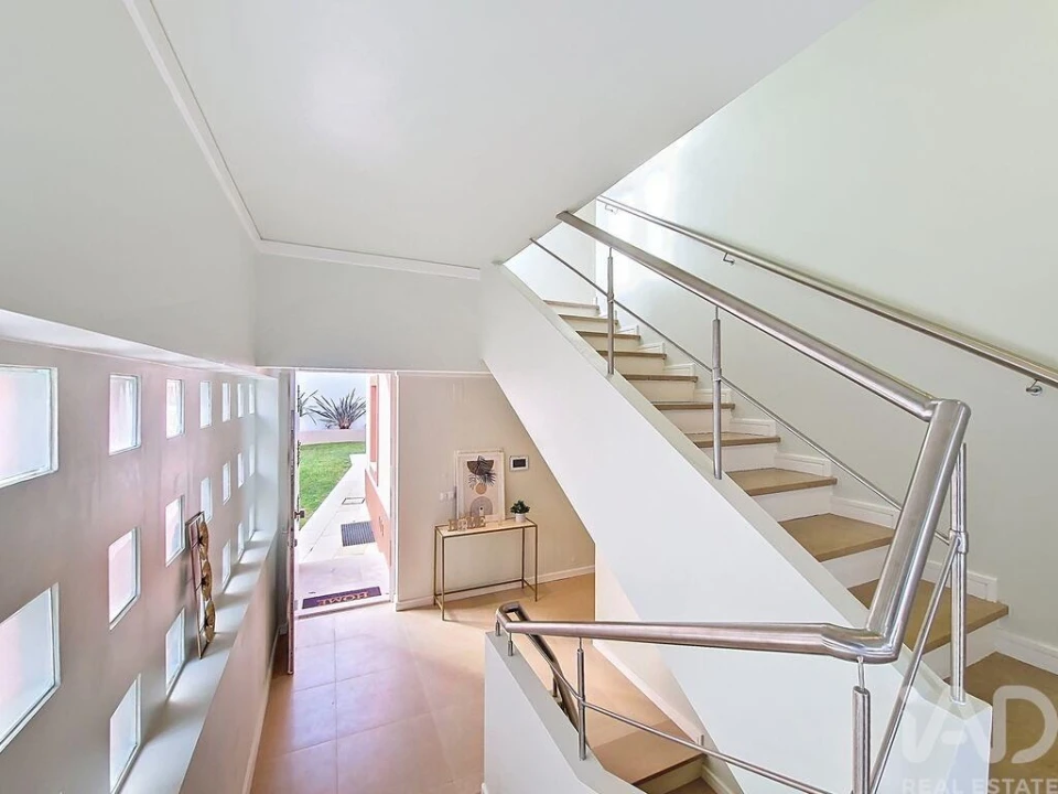 Moradia T4 para Venda em Venda do Pinheiro e Santo Estêvão das Galés Foto 7