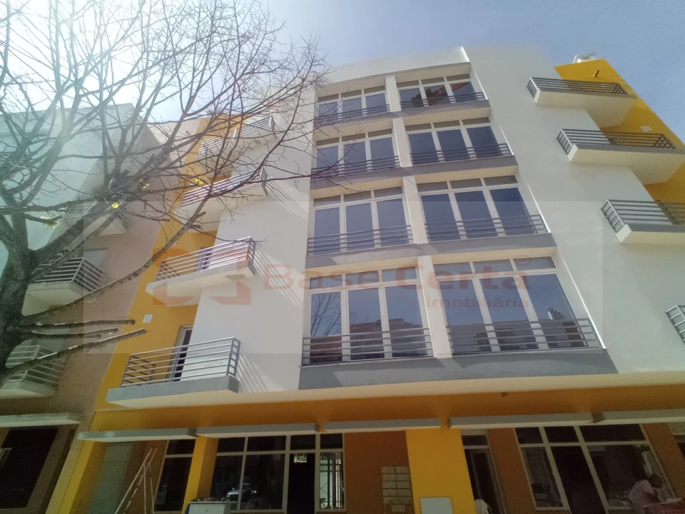 Apartamento T3 para Venda em Vialonga Foto 7