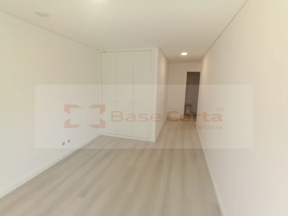 Apartamento T3 para Venda em Vialonga Foto 23