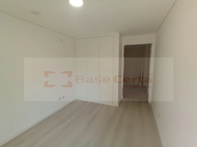 Apartamento T3 para Venda em Vialonga Foto 19