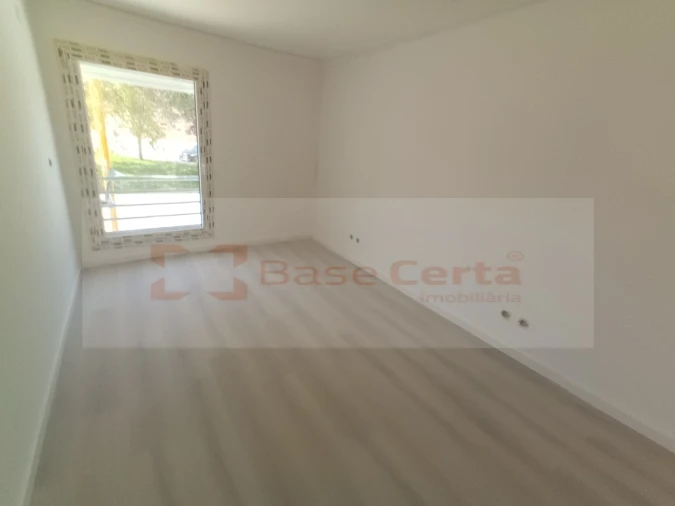 Apartamento T3 para Venda em Vialonga Foto 22