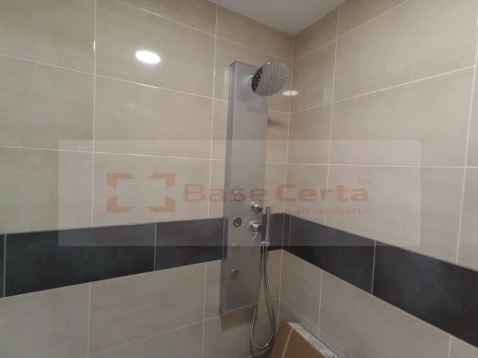 Apartamento T3 para Venda em Vialonga Foto 29