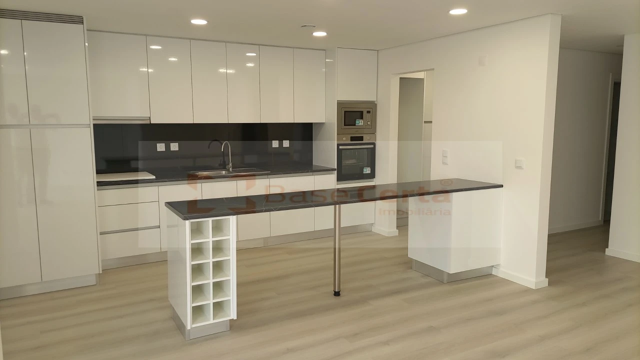 Apartamento T3 para Venda em Vialonga Foto 44