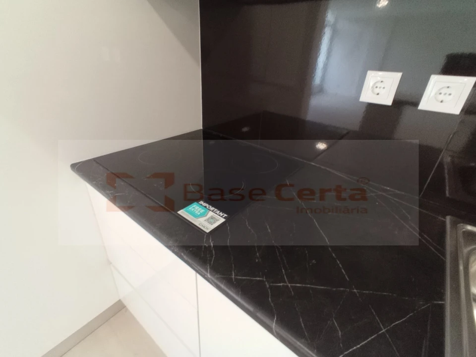 Apartamento T3 para Venda em Vialonga Foto 4