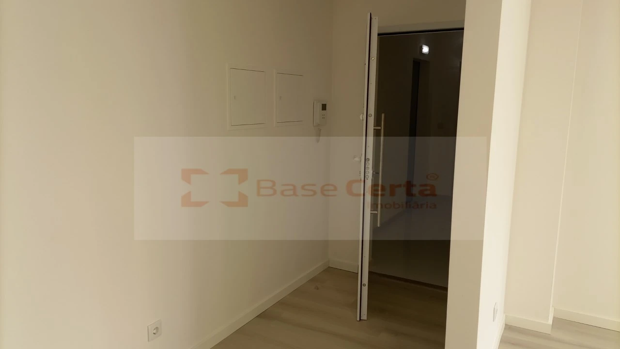 Apartamento T3 para Venda em Vialonga Foto 7