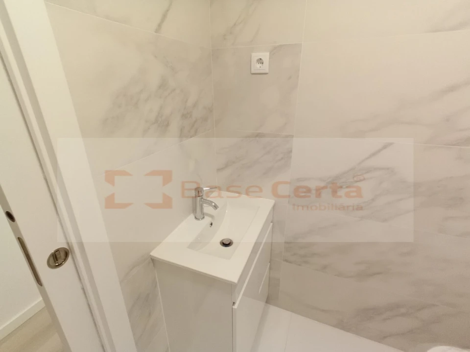 Apartamento T3 para Venda em Vialonga Foto 8