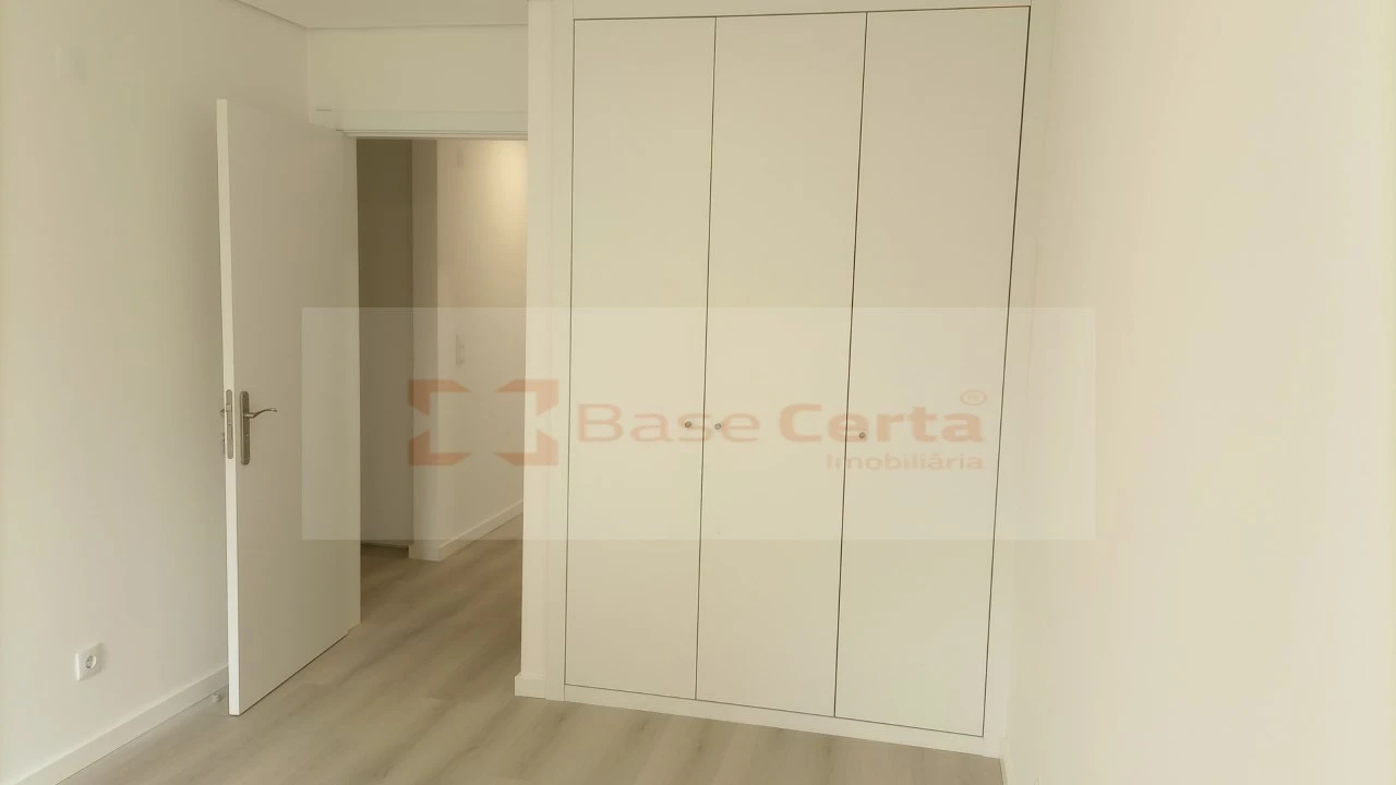 Apartamento T3 para Venda em Vialonga Foto 11