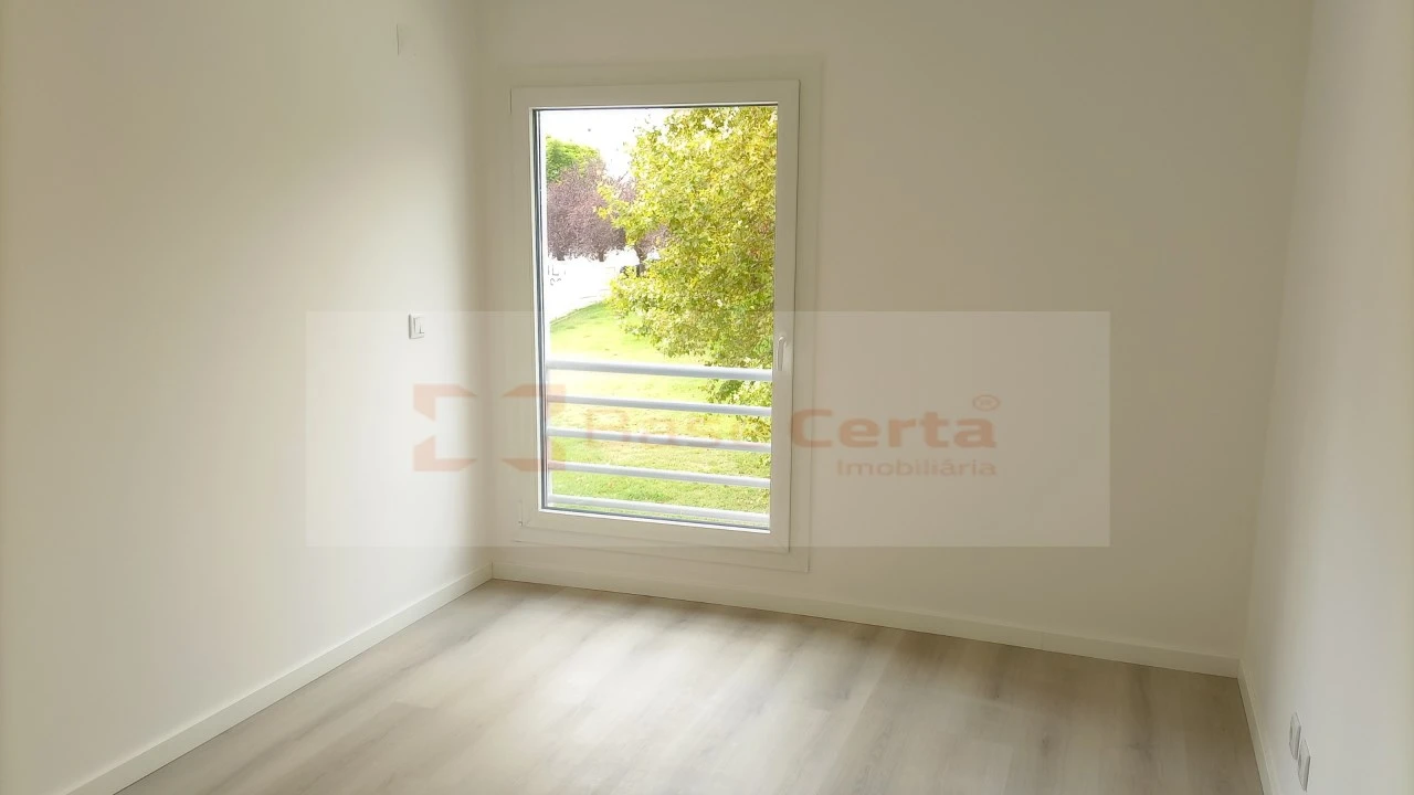 Apartamento T3 para Venda em Vialonga Foto 22