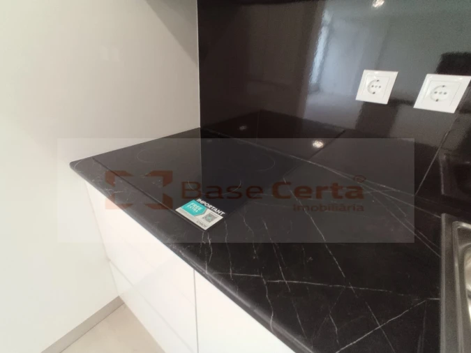 Apartamento T3 para Venda em Vialonga Foto 4