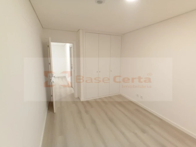 Apartamento T3 para Venda em Vialonga Foto 10