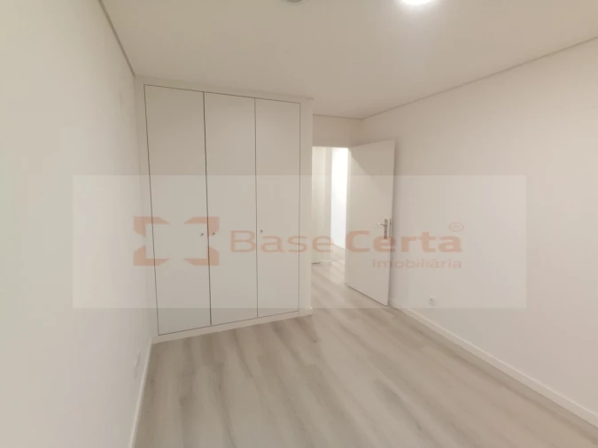 Apartamento T3 para Venda em Vialonga Foto 13