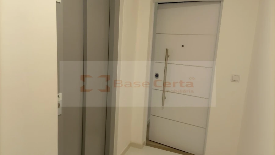 Apartamento T3 para Venda em Vialonga Foto 46