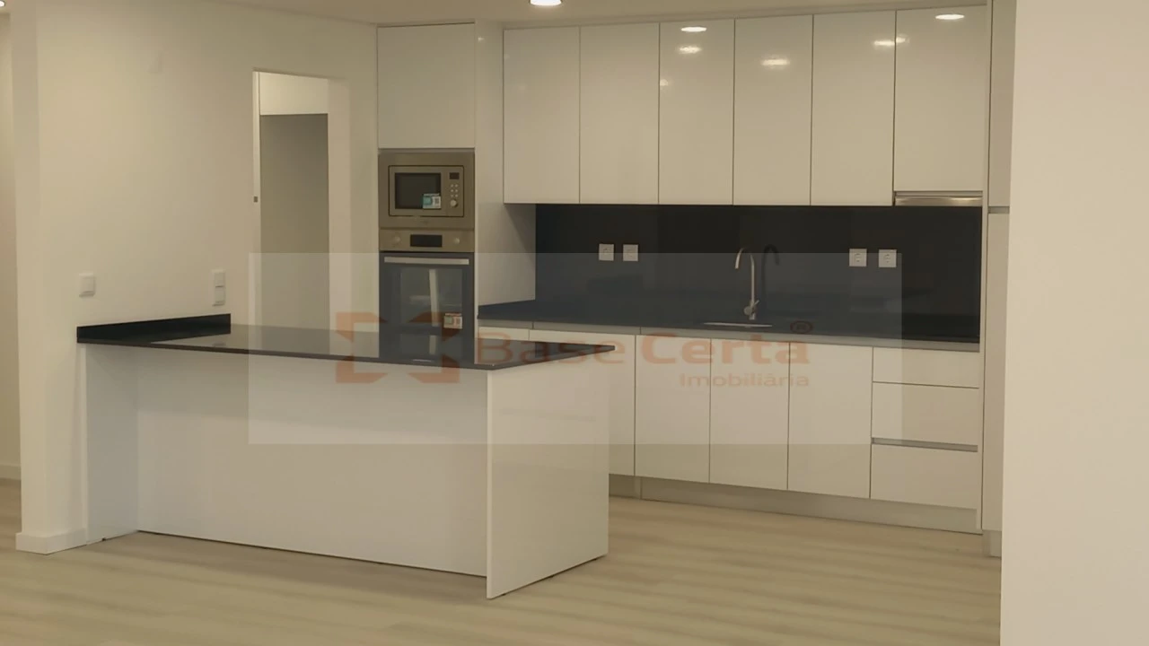 Apartamento T3 para Venda em Vialonga Foto 43