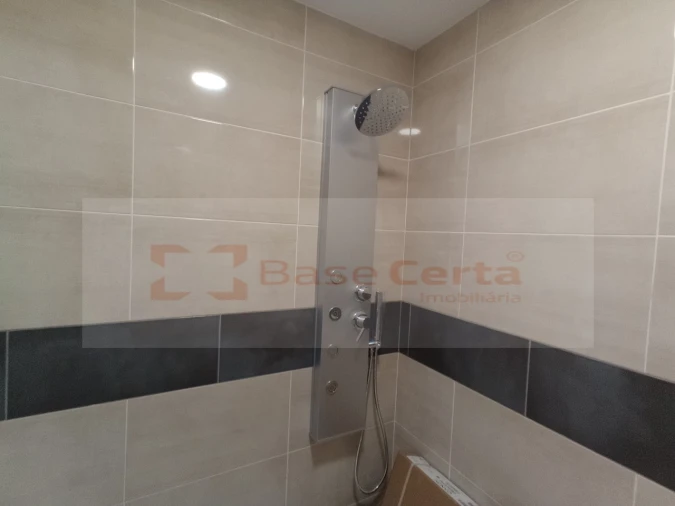 Apartamento T3 para Venda em Vialonga Foto 9