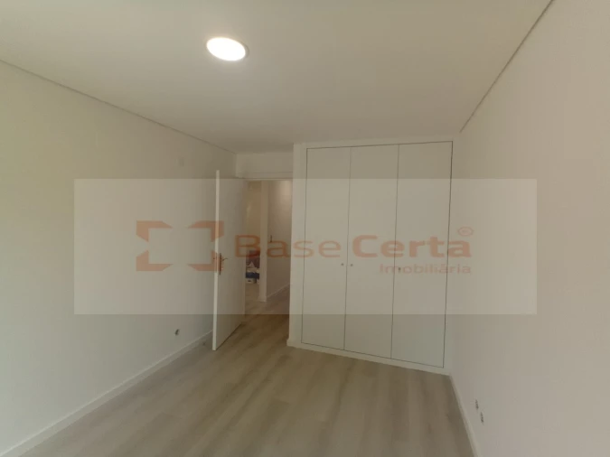 Apartamento T3 para Venda em Vialonga Foto 23