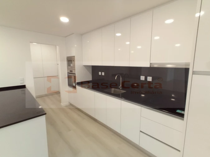 Apartamento T3 para Venda em Vialonga