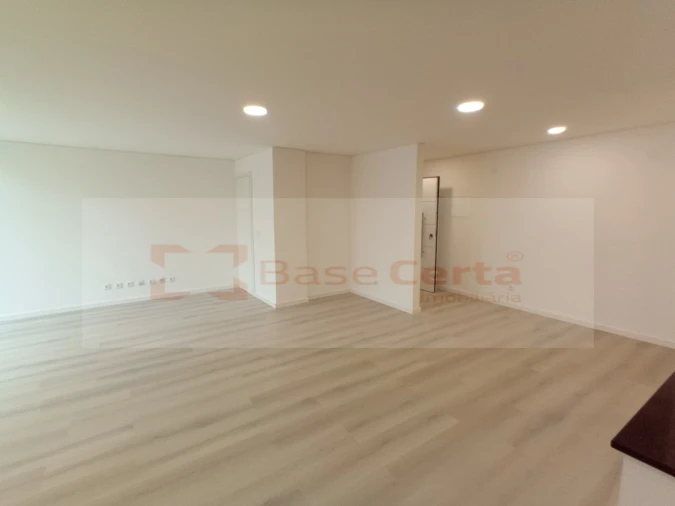 Apartamento T3 para Venda em Vialonga Foto 45