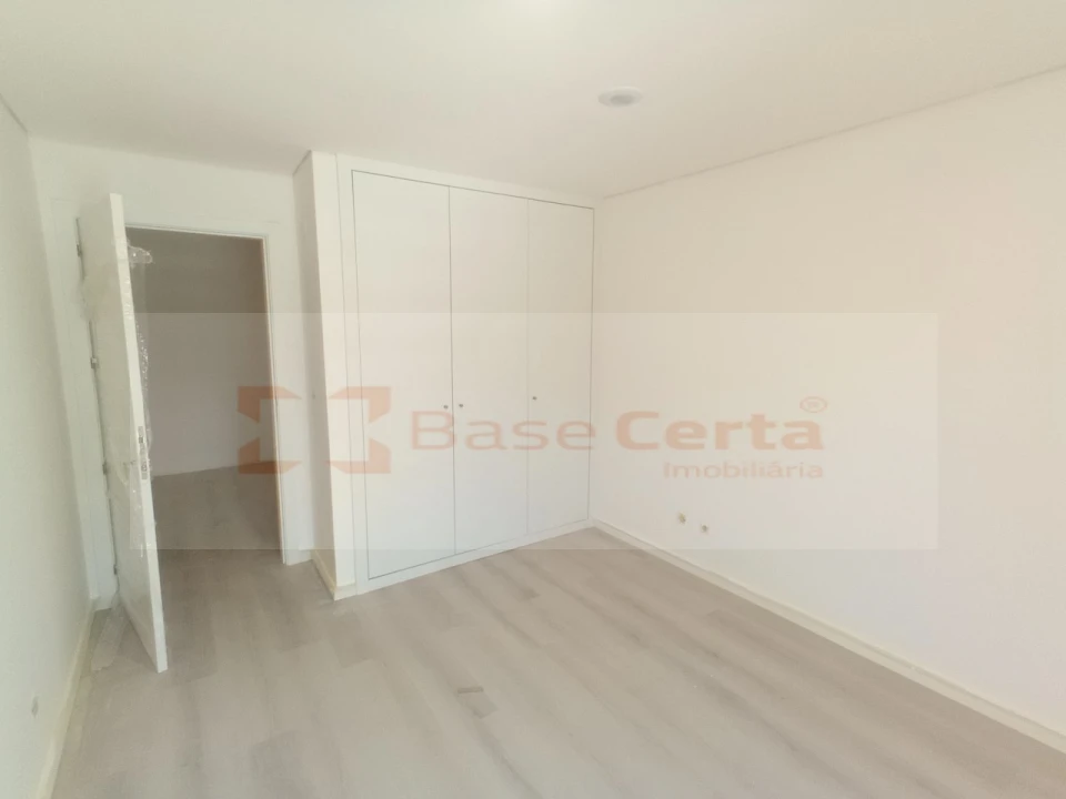 Apartamento T3 para Venda em Vialonga Foto 7
