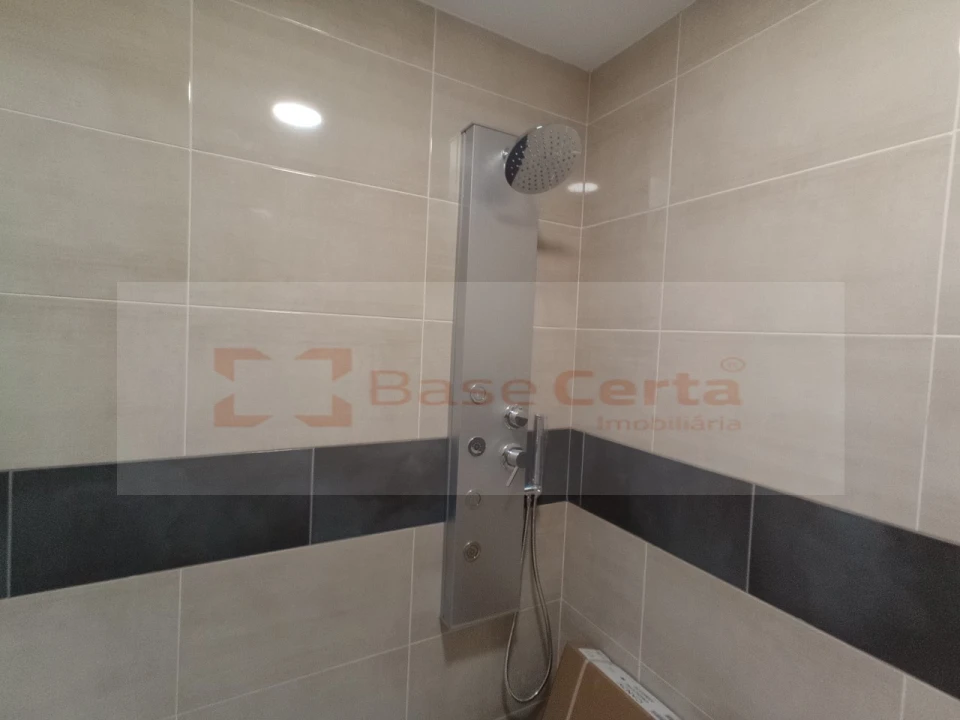 Apartamento T3 para Venda em Vialonga Foto 6