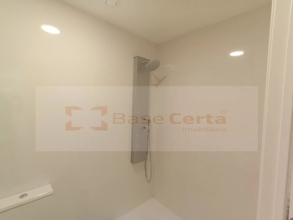 Apartamento T3 para Venda em Vialonga Foto 27