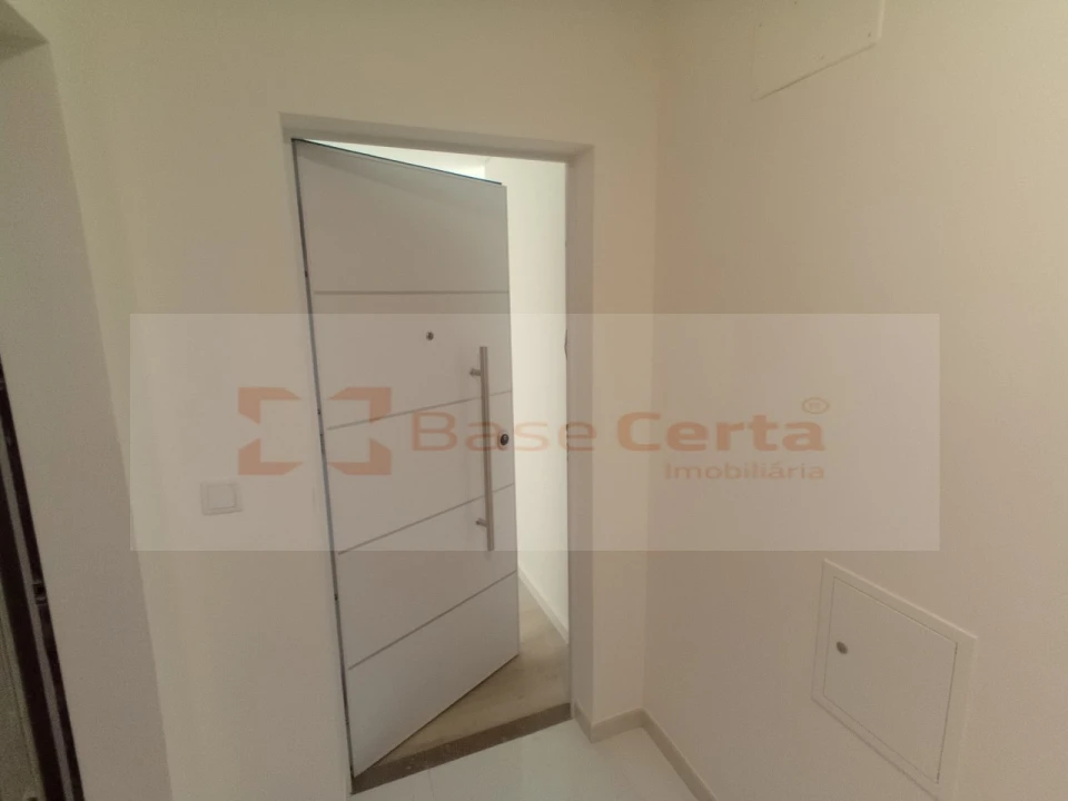 Apartamento T3 para Venda em Vialonga Foto 33