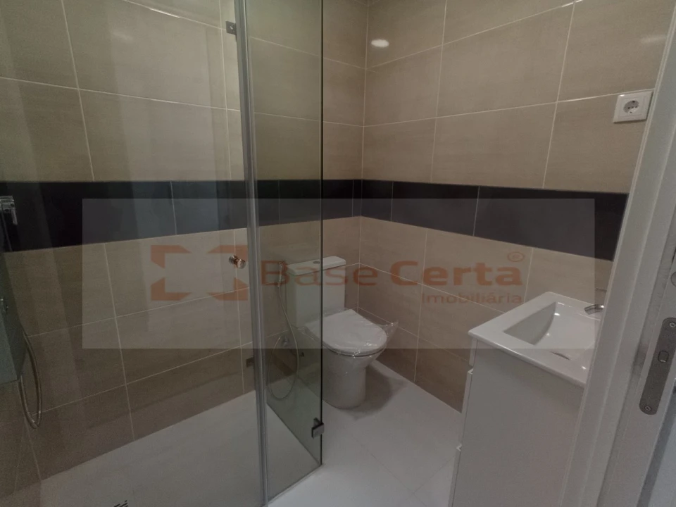 Apartamento T3 para Venda em Vialonga Foto 42