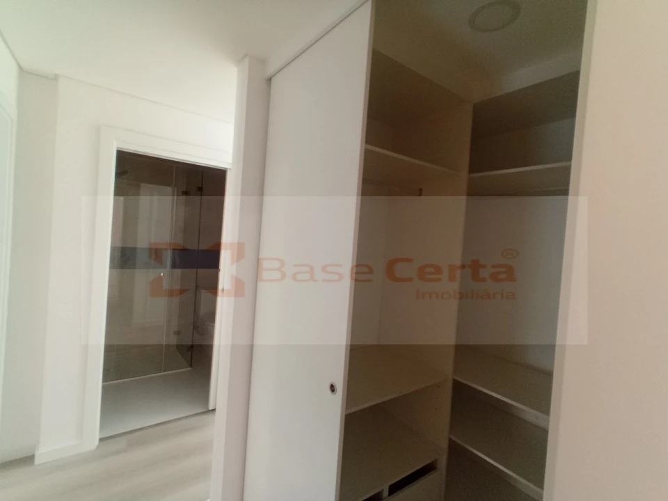 Apartamento T3 para Venda em Vialonga Foto 43