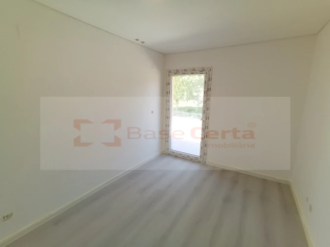 Apartamento T3 para Venda em Vialonga Foto 15