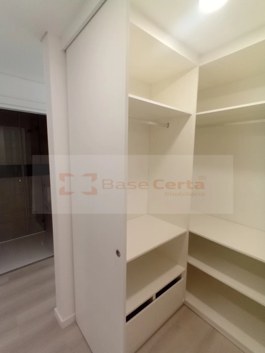 Apartamento T3 para Venda em Vialonga Foto 44