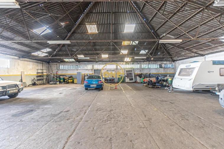 Armazém para Venda em Paranhos Foto 28