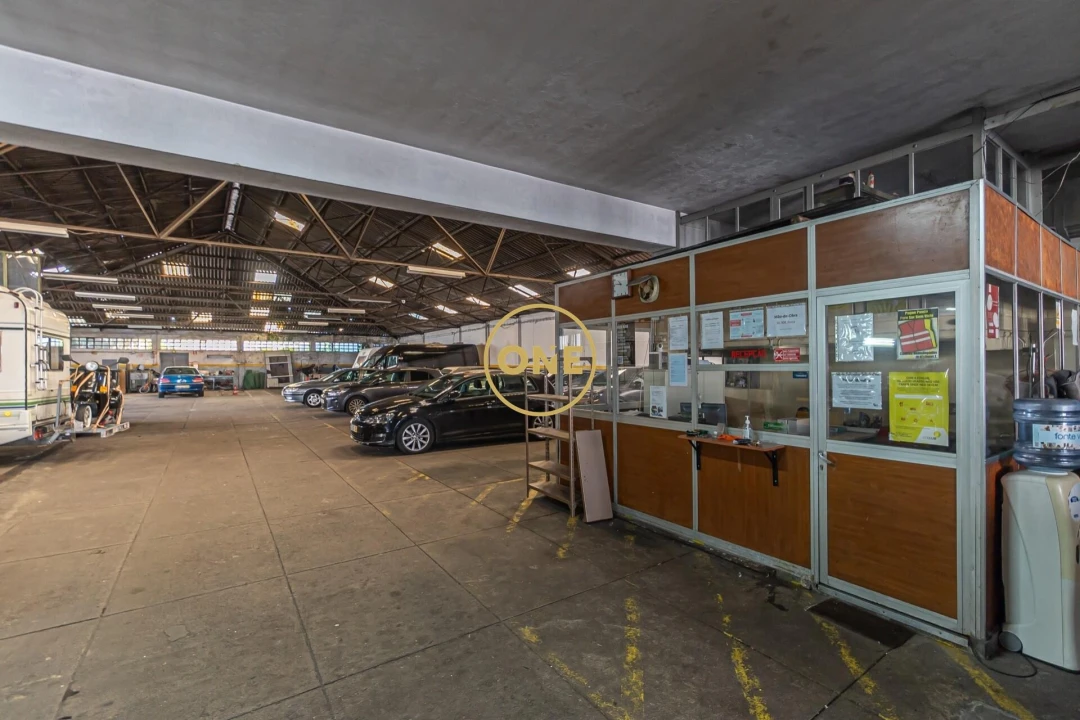 Armazém para Venda em Paranhos Foto 22