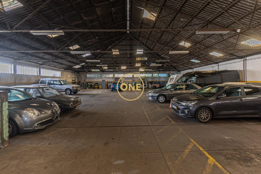 Armazém para Venda em Paranhos Foto 10