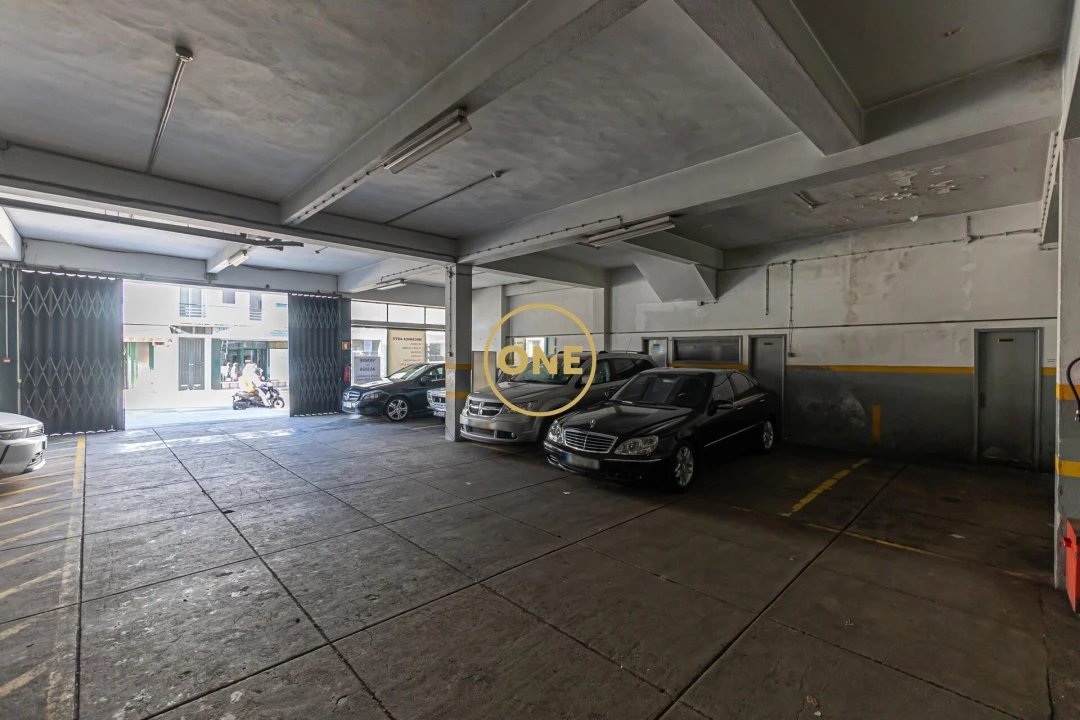 Armazém para Venda em Paranhos Foto 15