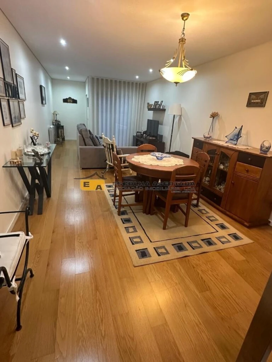 Moradia T3 para Venda em Antas e Abade de Vermoim Foto 1