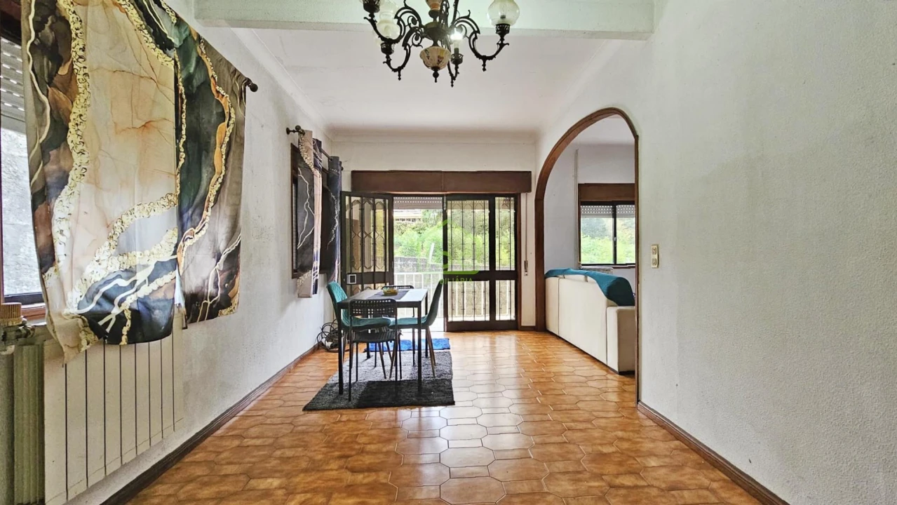 Moradia T4 para Venda em Retorta e Tougues Foto 16