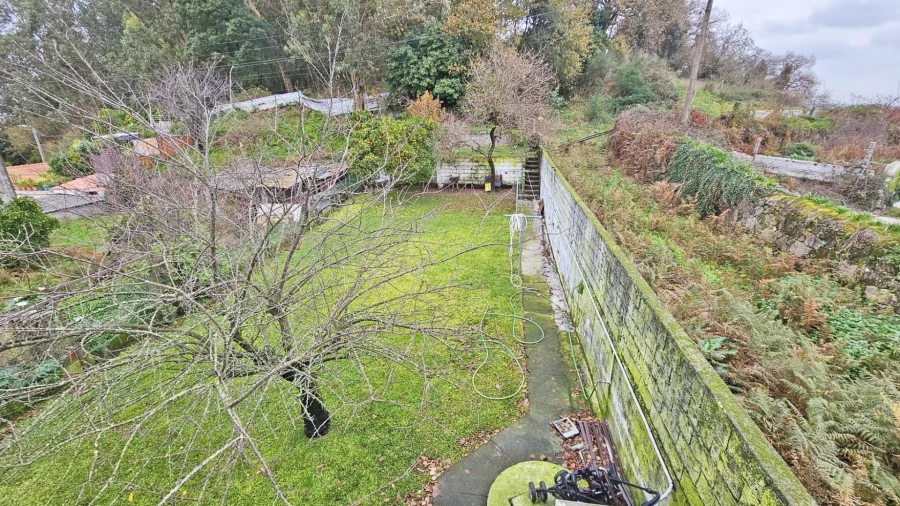 Moradia T4 para Venda em Retorta e Tougues Foto 8