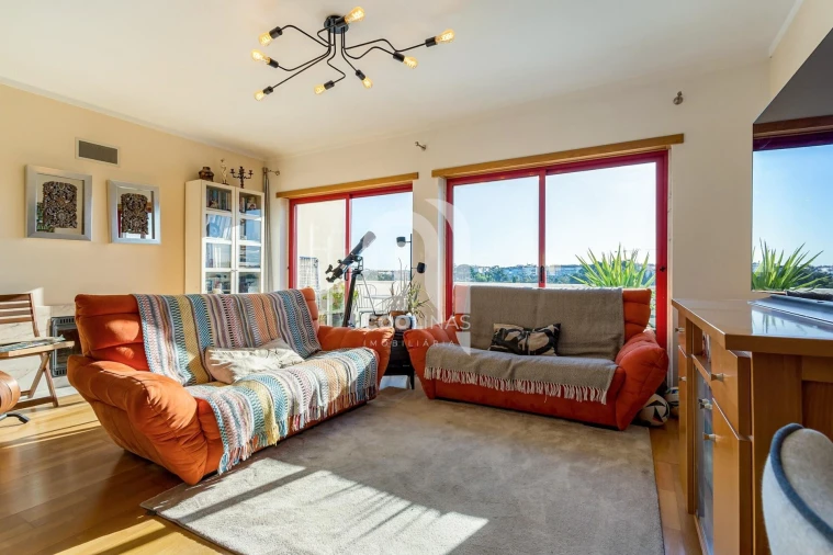 Apartamento T3 para Venda em Seixal, Arrentela e Aldeia de Paio Pires Foto 24