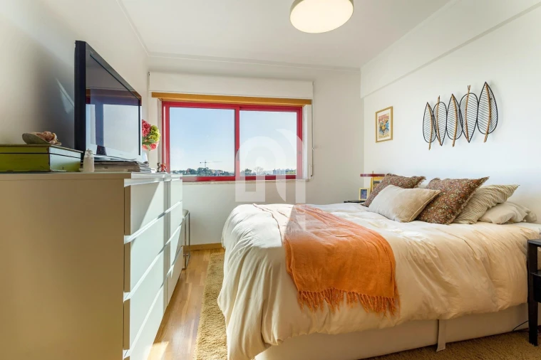 Apartamento T3 para Venda em Seixal, Arrentela e Aldeia de Paio Pires Foto 12