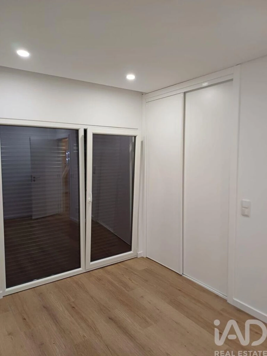 Moradia T3 para Venda em Fernao Ferro Foto 16