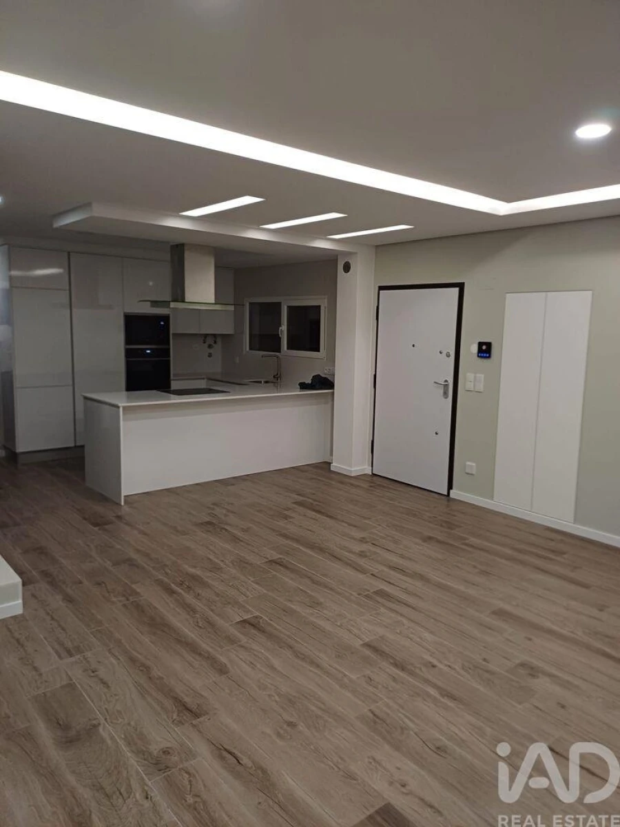 Moradia T3 para Venda em Fernao Ferro Foto 18