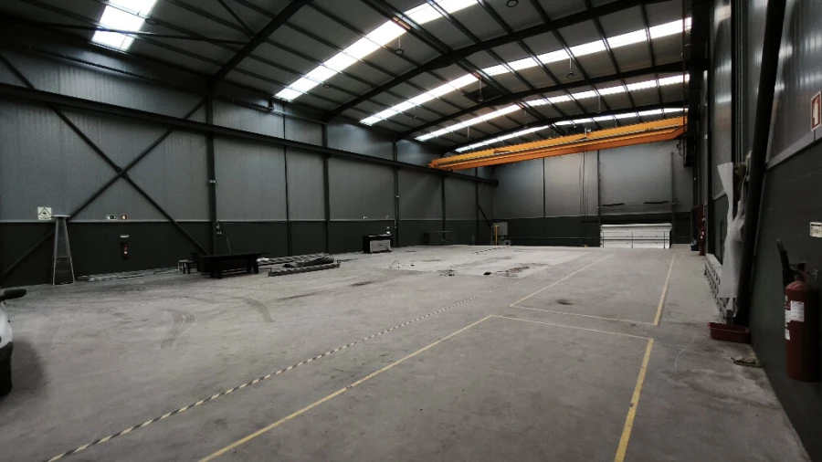 Armazém para Arrendamento em Sandim, Olival, Lever e Crestuma